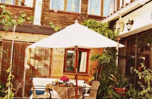Arbucies Apartment | Homerez - Apartement for 3 ppl. with shared pool and terrace at Arbúcies