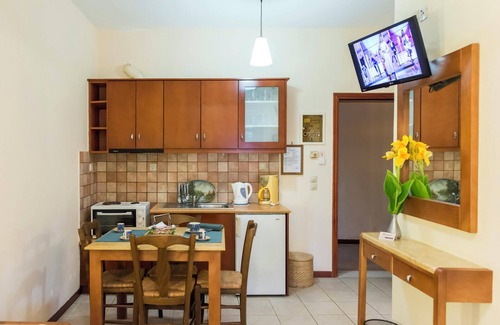 Agios Andreas Apartment | Homerez - Apartment Agios Andreas