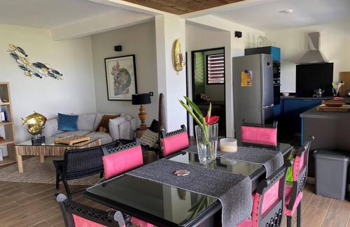 Tartane Apartment | Homerez - Apartment La Trinité