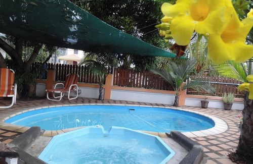 Flic-en-Flac Apartment | Homerez - Apartment in Flic en Flac