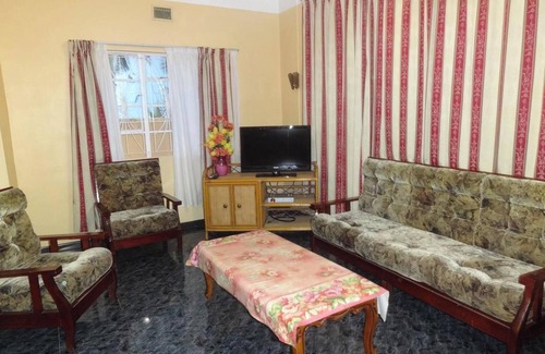 Flic-en-Flac Apartment | Homerez - Apartment in Flic en Flac