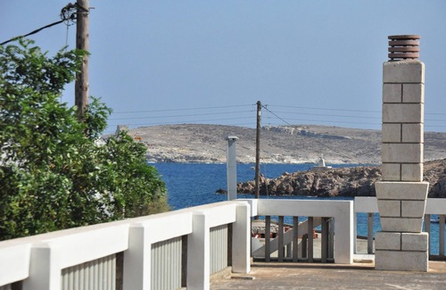 Psathi Apartment | Homerez - Apartment with sea view in Psathi - 90 m² - Comfort