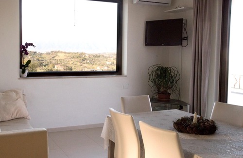 Caiazzo Apartment | Homerez - Appartement for 5 ppl. with shared pool and garden at Bosco di Caiazzo