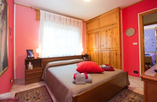 Villa-Nabian Apartment | Homerez - Appartement for 4 ppl. with shared pool and garden at Villa-nabian