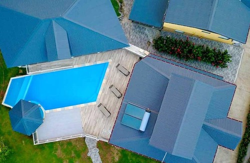 Lamentin Apartment | Homerez - Appartement 10 km away from the beach with shared pool and jacuzzi