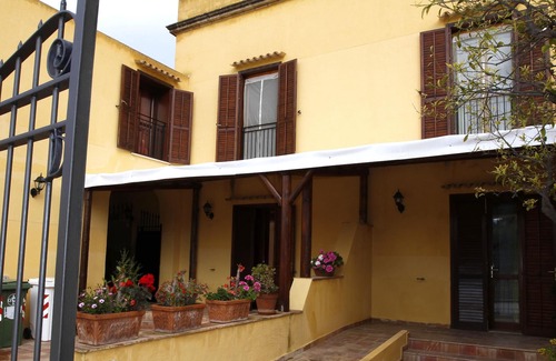 Paceco Apartment | Homerez - Appartement 3 km away from the beach for 4 ppl. with terrace at Paceco