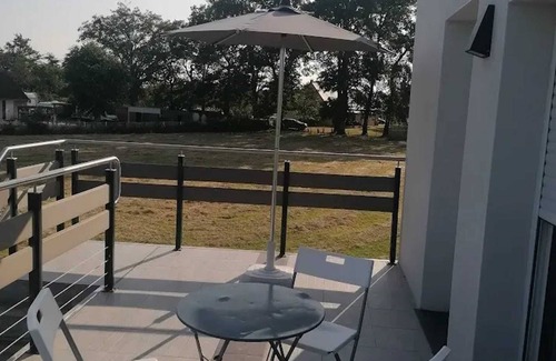 Arnage Apartment | Homerez - Apt. Arnage - Terrace and garden