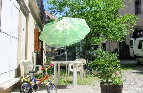 Salins-les-Bains Apartment | Homerez - Apt. in Salins-les-Bains, parking included