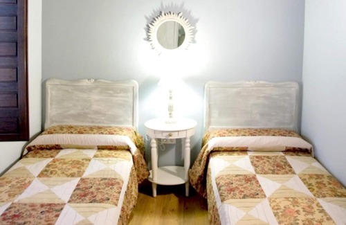 Villalpando Apartment | Homerez - Beautiful appartement for 8 ppl. with balcony at Villalpando