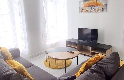 Rocroi Apartment | Homerez - Beautiful appartement for 6 ppl. at Rocroi