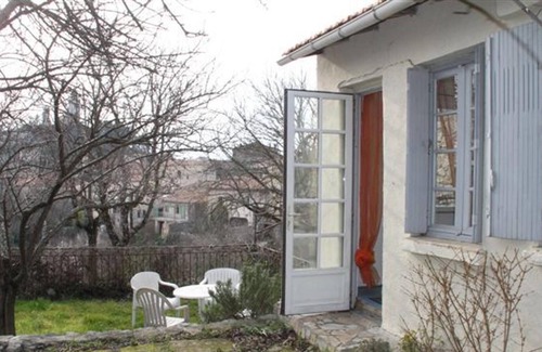 Reillanne House | Homerez - Beautiful house for 6 ppl. with garden and terrace at Reillanne