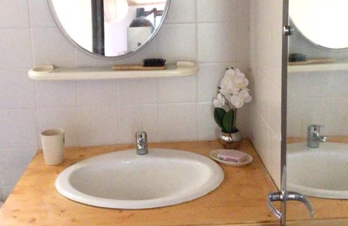 Vacheres House | Homerez - Beautiful house for 2 ppl. with garden and terrace at Vachères