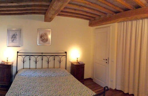 Pieve Santo Stefano Villa | Homerez - Big villa for 10 ppl. with swimming-pool at Pieve Santo Stefano