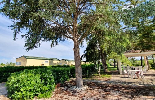 Lizzano House | Homerez - Bungalow 6 km away from the beach for 4 ppl. with shared pool