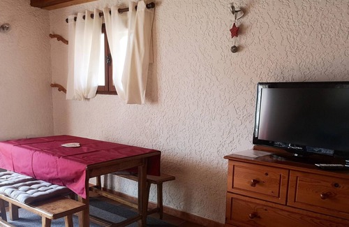 Allos Ski Chalet | Homerez - Chalet 1 km away from the slopes for 4 ppl. with terrace at Allos