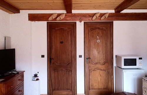 Allos Ski Chalet | Homerez - Chalet 1 km away from the slopes for 4 ppl. with terrace at Allos