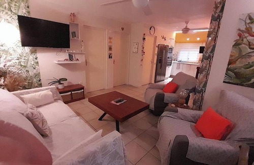 Saint-Joseph Ski Chalet | Homerez - Chalet in Saint-Joseph