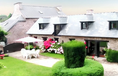 Plehedel House | Homerez - Characterful house in Pléhédel with garden
