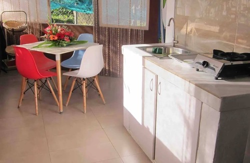 Albion Apartment | Homerez - Charming apartment in Albion with shared pool