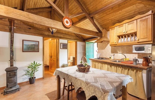 Canadelo House | Homerez - Charming House Terrace Amarante + Parking