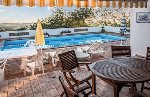 Quinta das Raposeiras House | Homerez - Charming House with Private Pool in Faro