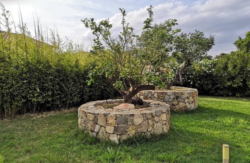 Solaro Villa | Homerez - Charming villa in Solaro with private pool & garden