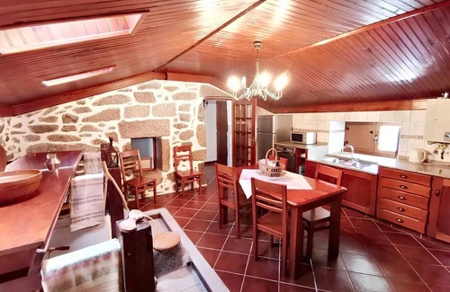 Moimenta da Beira Villa | Homerez - Charming villa in Segões