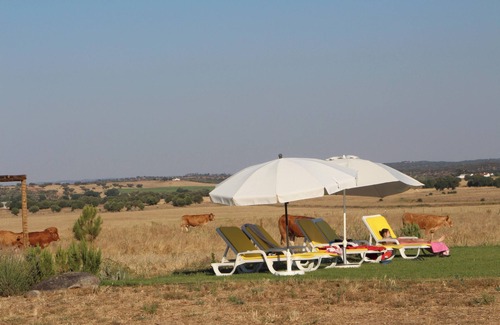Evora Villa | Homerez - Chic Villa with Private Pool near Évora