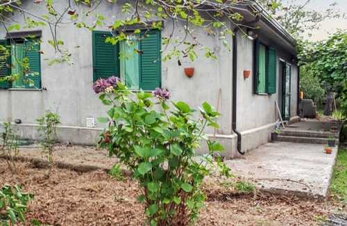 Scilla House | Homerez - Comfortable House in Solano Superiore with Garden