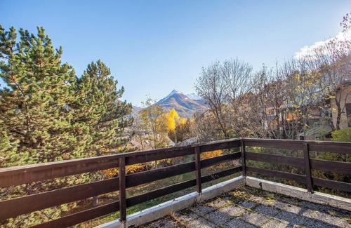 Briancon Ski Chalet | Homerez - Comfortable chalet in Briançon with mountain view
