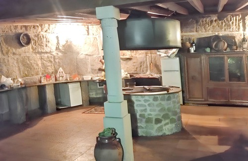 Pedraca House | Homerez - Comfortable house with mountain view and shared pool