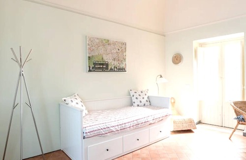 Pedara House | Homerez - Comfortable house in Pedara with parking included.
