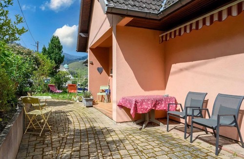 Freland House | Homerez - Cozy House in Fréland with Garden