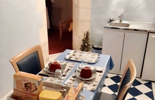 Thilouze Apartment | Homerez - Cozy studio in Thilouze of 55 m² with private garden