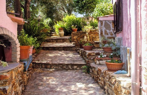 Posada Apartment | Homerez - Elegant Apartment in Posada, 100 m², Views