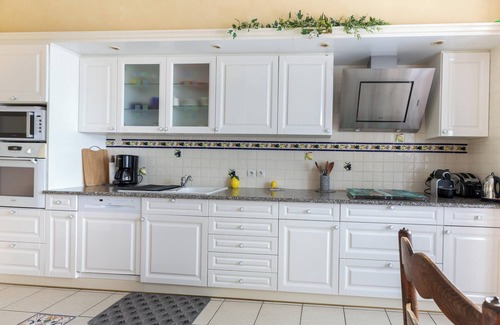 Bourre Villa | Homerez - Elegant Villa in Bourré with Private Pool