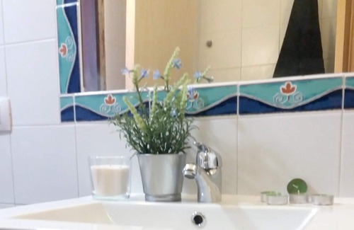 Santa Cruz de Tenerife Apartment | Homerez - Nice appartement 9 km away from the beach for 4 ppl. with shared pool