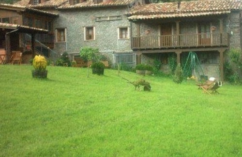 Ardanue Apartment | Homerez - Family Apartment in Ardanué, 60 sqm, View