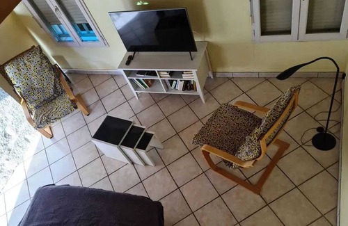 Faycelles House | Homerez - Family-friendly House in Faycelles with Terrace