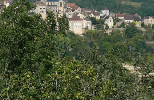 Faycelles House | Homerez - Family-friendly House in Faycelles with Terrace