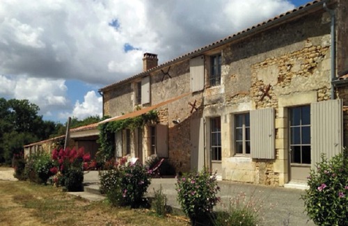 Saint-Cyr-en-Talmondais Villa | Homerez - Villa in Saint-Cyr-en-Talmondais
