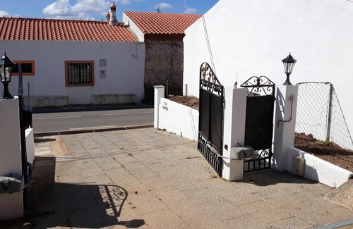 Monchique House | Homerez - Great house 15 km from the beach for 6 pers. with pool access