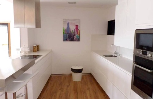 Vila Nova de Cerveira House | Homerez - House 10 km away from the beach for 4 ppl. with swimming-pool at Prado
