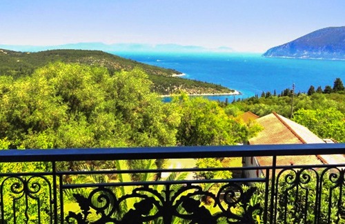 Evreti House | Homerez - House 400 m away from the beach for 5 ppl. with sea view at Evreti
