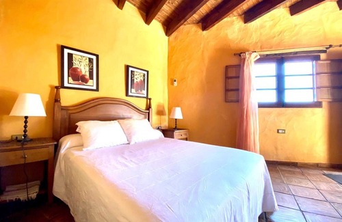 Isora House | Homerez - House 5 km away from the beach for 6 ppl. with terrace at Isora