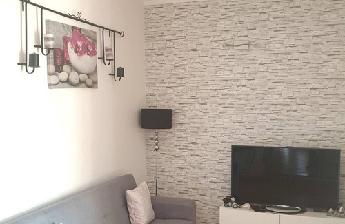 Ermesinde House | Homerez - House 7 km away from the beach for 6 ppl. with terrace at Alfena