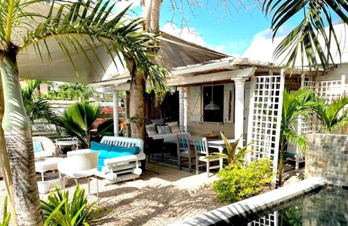 La Mivoie House | Homerez - House at Ilot Fortier