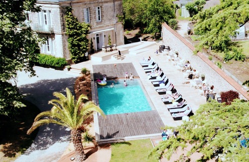La Gaubretiere House | Homerez - House for 4 ppl. with shared pool, jacuzzi and spa at La Gaubretière
