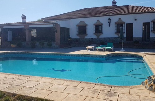Arriate House | Homerez - House for 8 ppl. with swimming-pool, garden and terrace at Arriate
