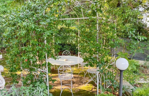 Amelia House | Homerez - House in Amelia, Lake View